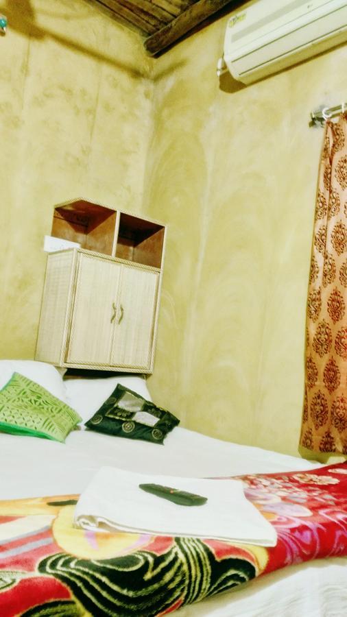 Roshnai Village Resort 볼푸르 객실 사진